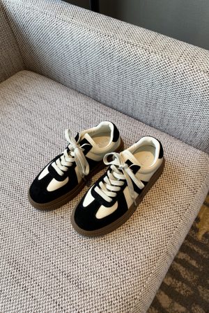 Spring 2025 Casual Sports Sneakers - Color-Blocking Genuine Leather Lace-Up Thick-Soled Retro Training Shoes for Students