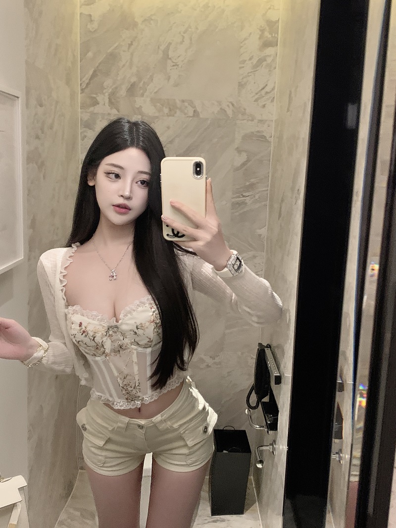 Spring Summer Ruffled Short Cardigan - Ice Silk Sun Protection Jacket for Women - Lightweight, Breezy Style Spring Summer Ruffled Short Cardigan - Ice Silk Sun Protection Jacket for Women - Lightweight, Breezy Style