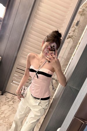 Strapless Pink Fishbone Bow Slim-Fit Waist-Cinching Top for Trendy Girls - Y2K Fashion Inspired Style