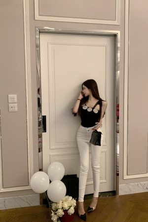 Strapless Sexy Top with Built-In Padding in Pure Desire Style for Women - Fashionable and Chic Summer Essential