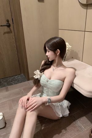 Strapless Slim Fit Lace Splicing Top with Built-in Chest Pad - Sexy Fragrant Style Vest for Y2K and 90s Fashion