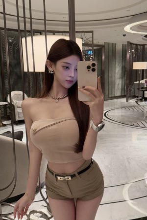 Strapless Top with Built-in Padding for Trendy Girls - Perfect for Y2K Style and Summer Fashion