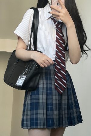 Striped Short-Sleeve Japanese College-Style White Shirt - Loose High-End Summer Top for Women - Trendy Casual Wear