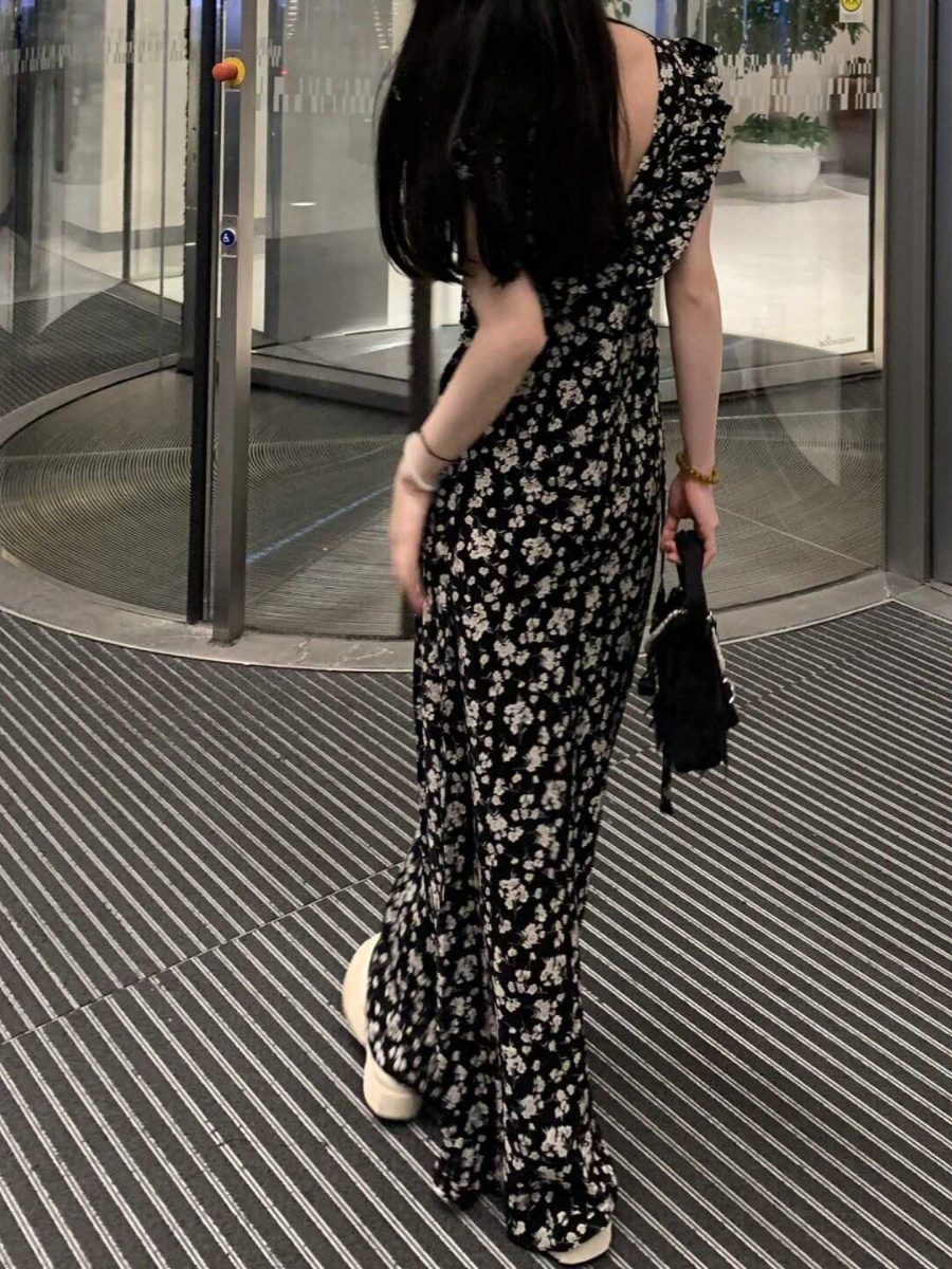 Stunning Black Floral Midi Dress with Cap Sleeves - 2025 Summer Date Night French Tea-Length Style Stunning Black Floral Midi Dress with Cap Sleeves - 2025 Summer Date Night French Tea-Length Style