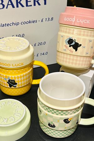 Stylish Ceramic Travel Coffee Cup with Lid - Unique Design, High-Quality Tea Mug for Women, Ideal Gift for Coffee Lovers