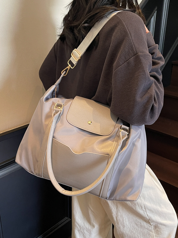 Stylish Large Capacity Women's Fitness Tote Bag - Lightweight Shoulder Bag for Travel, Business, and Short Trips Stylish Large Capacity Women's Fitness Tote Bag - Lightweight Shoulder Bag for Travel, Business, and Short Trips