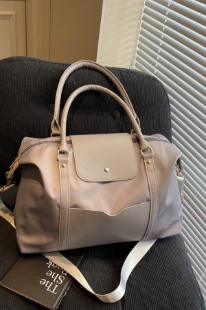 Stylish Large Capacity Women's Fitness Tote Bag - Lightweight Shoulder Bag for Travel, Business, and Short Trips