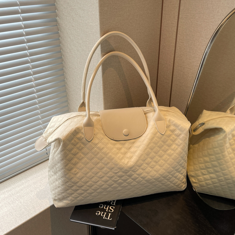 Stylish Lightweight Large Capacity Shoulder Bag for Women - Versatile Travel, Maternity & Storage Bag for Short-Distance Trips Stylish Lightweight Large Capacity Shoulder Bag for Women - Versatile Travel, Maternity & Storage Bag for Short-Distance Trips