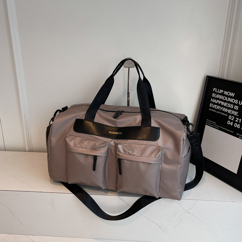 Stylish Lightweight Travel Bag for Women - Large Capacity Crossbody Handbag for Short-Distance, Sports, and Fitness Stylish Lightweight Travel Bag for Women - Large Capacity Crossbody Handbag for Short-Distance, Sports, and Fitness