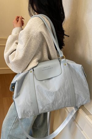 Stylish Lightweight Waterproof Travel Bag for Women - Large Capacity Commuter Shoulder Luggage for Short-Distance Business Trips