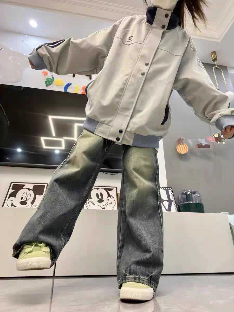 Stylish Pink Patchwork Baseball Jacket for Women - Unique Korean-Style Cardigan for Spring and Autumn Fashion Stylish Pink Patchwork Baseball Jacket for Women - Unique Korean-Style Cardigan for Spring and Autumn Fashion