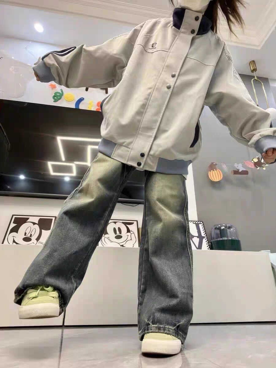 Stylish Pink Patchwork Baseball Jacket for Women - Unique Korean-Style Cardigan for Spring and Autumn Fashion Stylish Pink Patchwork Baseball Jacket for Women - Unique Korean-Style Cardigan for Spring and Autumn Fashion