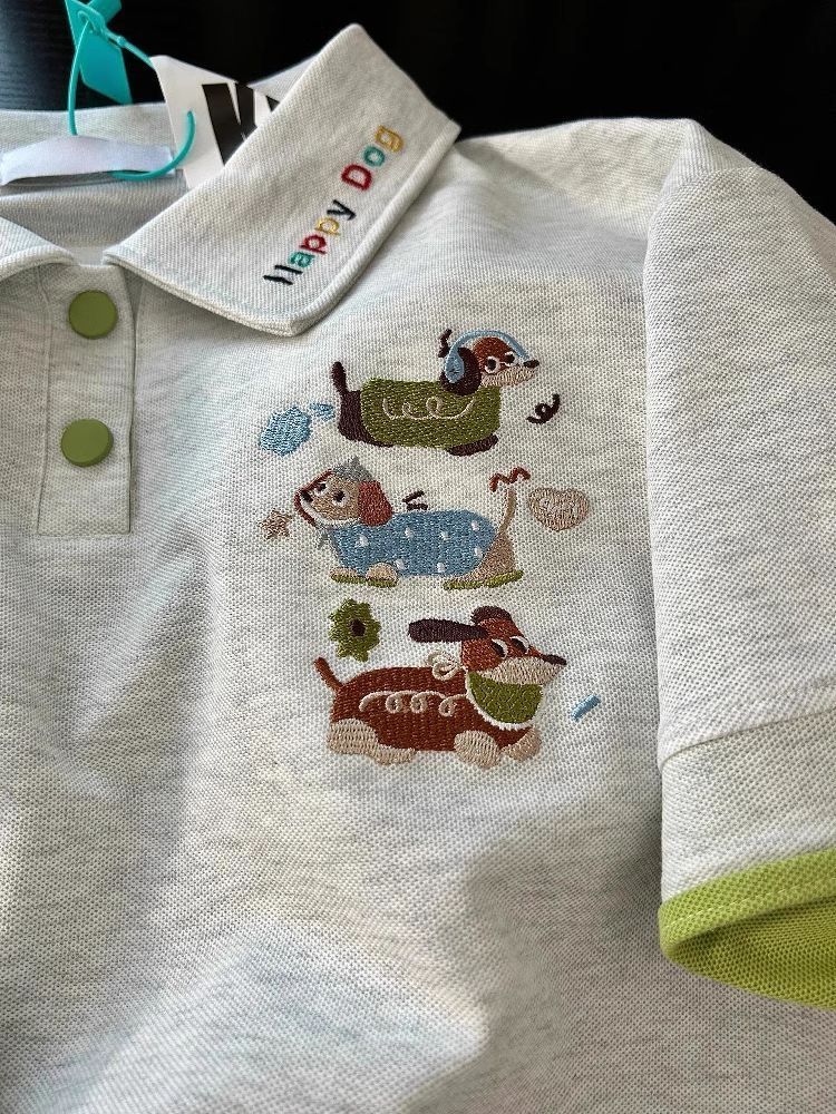 Summer 2025 Women’s Color-Blocking Polo Collar Short Sleeve T-Shirt with Embroidered Puppy - Cute Cartoon Shoulder-Reducing Style Summer 2025 Women’s Color-Blocking Polo Collar Short Sleeve T-Shirt with Embroidered Puppy - Cute Cartoon Shoulder-Reducing Style