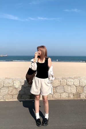 Summer 2025 Women's Versatile Round Neck Sleeveless Tank Top - Loose Slimming Base Layer for Y2K and 90s Style