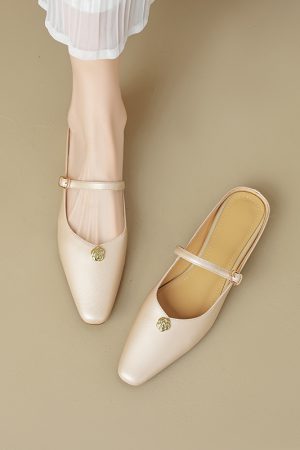 Summer Fashion Camellia Buckle Strap Sandals for Women - Low-Heeled Mules & Half Slippers