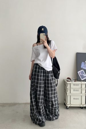 Summer High-Waisted Wide-Leg Checkered Casual Pants for Women - Loose Fit Draping Effect, Straight Leg, Trendy Everyday Style
