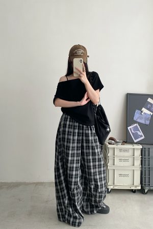 Summer High-Waisted Wide-Leg Checkered Casual Pants for Women - Loose Fit Draping Effect, Straight Leg, Trendy Everyday Style