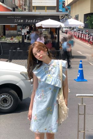 Summer of Cicadas Chinese Style Embroidered Button Short Sleeve Dress for Women - Vintage Short Flutter Sleeve Skirt