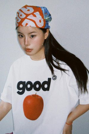 Summer Oversized Apple Print T-Shirt for Women - Casual Round Neck Heavyweight Short Sleeve Top, American Style Fashion