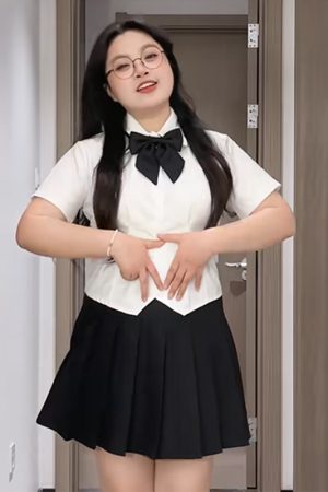 Summer Two-Piece Set for Women - Flattering Pleated Skirt &é®è‚‰ Shirt, Age-Reducing College Style JK Uniform, Perfect for Curvy Figures