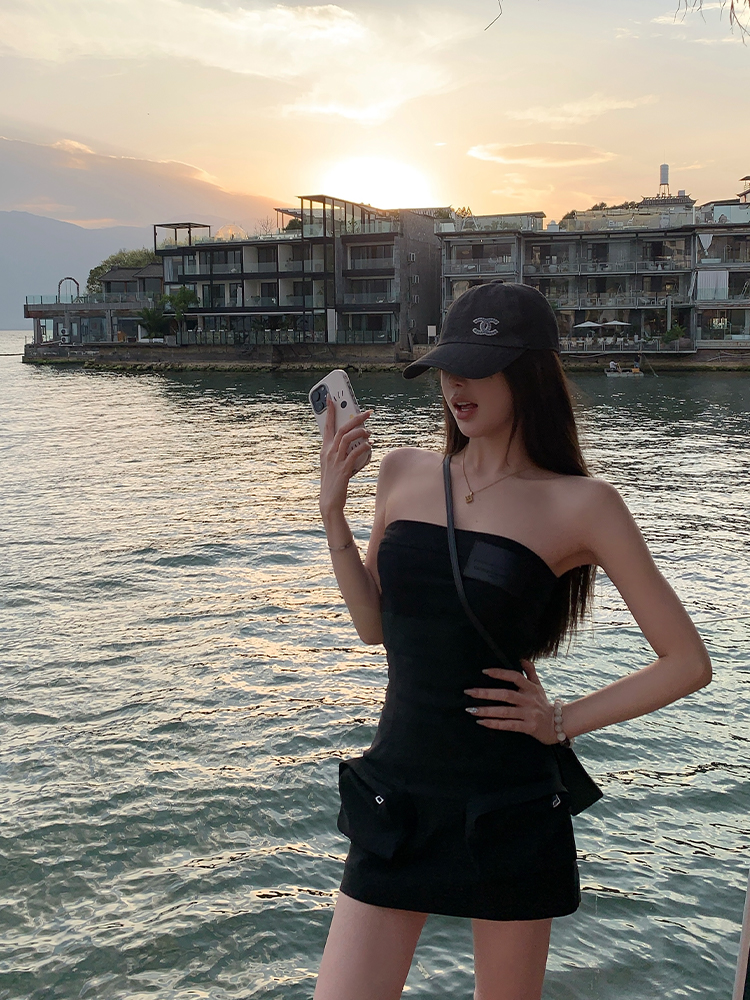 Summer Vintage Black Strapless Dress with Short Design - Y2K Hot Girl Workwear Style Summer Vintage Black Strapless Dress with Short Design - Y2K Hot Girl Workwear Style