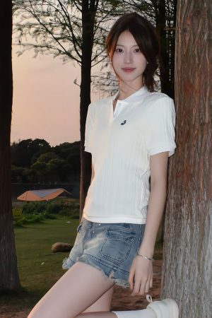 Summer Women's Knitted Short Sleeve Polo Shirt - Twisted Embroidered Design, Slim Fit, Flattering College Style Top