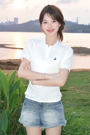 Summer Women's Knitted Short Sleeve Polo Shirt - Twisted Embroidered Design, Slim Fit, Flattering College Style Top