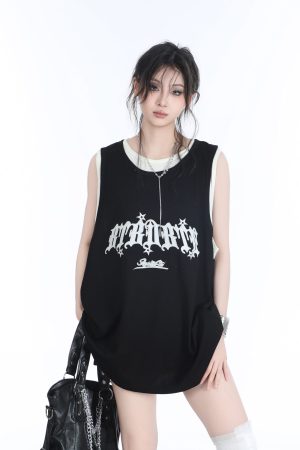 Summer Women's Loose Sports Sleeveless Top - Embroidered Fake Two-Piece Vest with Sit and Eat Until the Mountains Are Empty Design