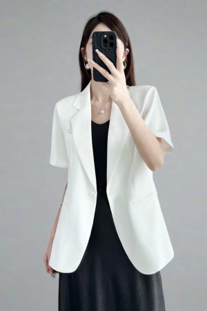 Summer Women's Short-Sleeved Suit Jacket in White and Black, High-End Loose Fit Blazer for Slimming Casual Style
