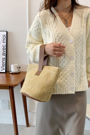 Summer Woven Straw Bucket Bag for Women - 2025 Stylish Beach Handbag, Vacation Essential, Small Tote for Girls