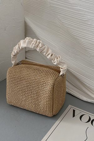 Summer Woven Straw Tote Bag for Women, French Style Color-Blocking Crossbody Bag, 2024 Niche Versatile Chain Design