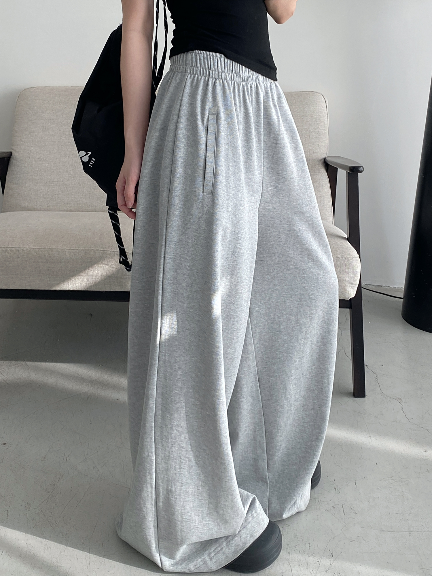 Sun Grapefruit Loose-Fitting Wide-Leg Sweatpants for Women - Stylish Casual Long Pants with Great Drape for Spring and Summer Sun Grapefruit Loose-Fitting Wide-Leg Sweatpants for Women - Stylish Casual Long Pants with Great Drape for Spring and Summer