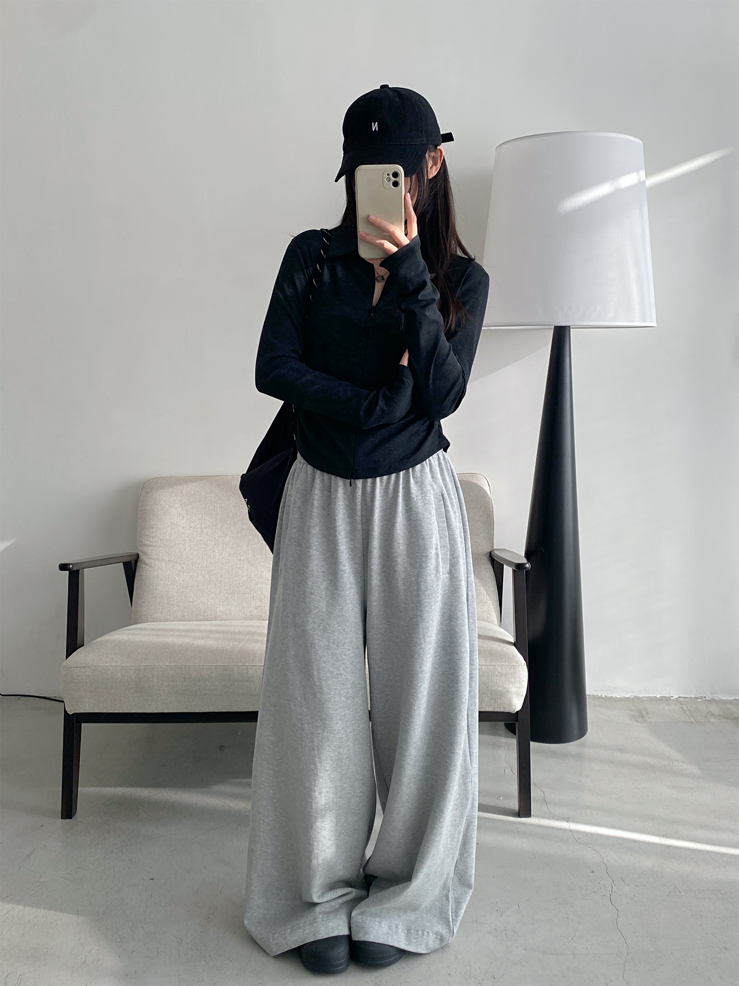 Sun Grapefruit Loose-Fitting Wide-Leg Sweatpants for Women - Stylish Casual Long Pants with Great Drape for Spring and Summer Sun Grapefruit Loose-Fitting Wide-Leg Sweatpants for Women - Stylish Casual Long Pants with Great Drape for Spring and Summer