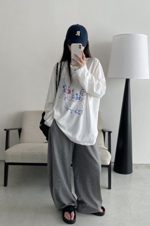 Sun Protection Cartoon Long Sleeve T-Shirt in Thin All-Cotton with Slimming Fit and Round Neck â€“ Perfect for Casual Summer Style