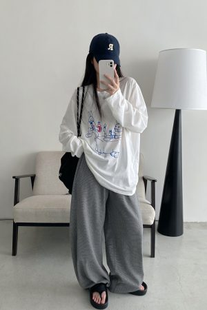 Sun Protection Cartoon Long Sleeve T-Shirt in Thin All-Cotton with Slimming Fit and Round Neck â€“ Perfect for Casual Summer Style