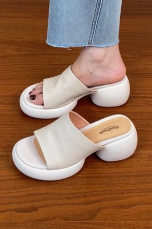 Super Soft Lambskin Chunky Heel One-Strap Outdoor Sandals for Women - Summer 2025 Thick-Soled High Heels, Trendy Fashion Footwear.
