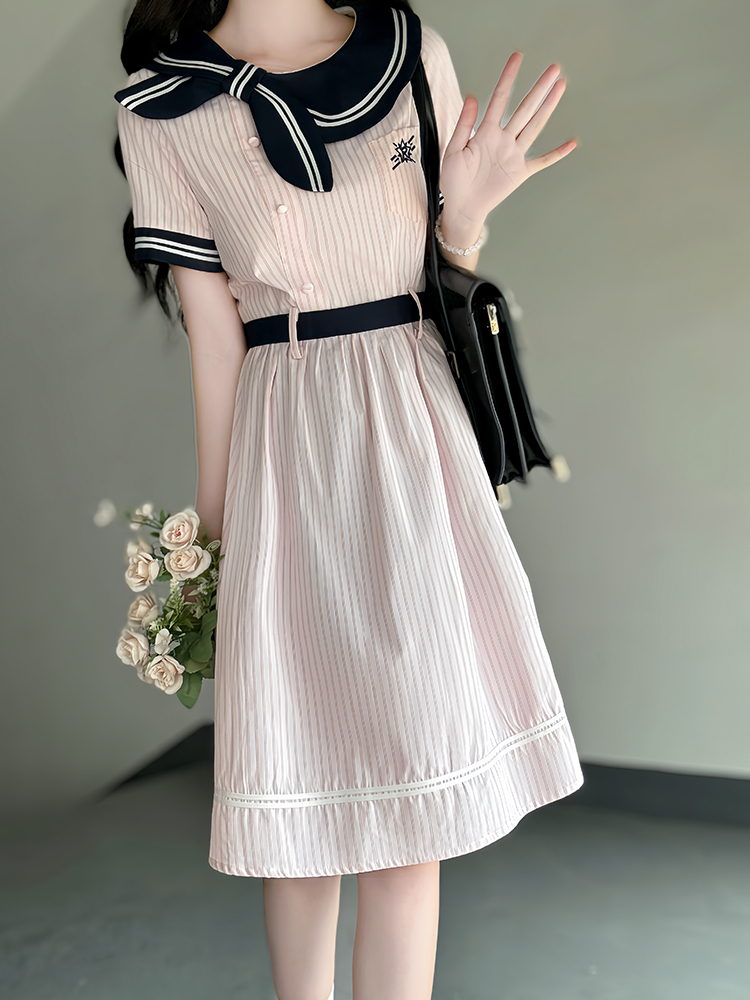 Sweetheart Pudding Bear JK Uniform College Style Dress with Butterfly Collar - Slimming Summer Dress for Women Sweetheart Pudding Bear JK Uniform College Style Dress with Butterfly Collar - Slimming Summer Dress for Women