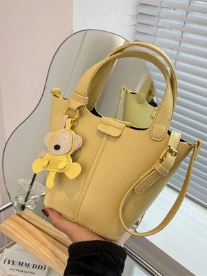 Textured Women's Handbag - Versatile Crossbody Bucket Bag for Spring/Summer 2025 Fashion