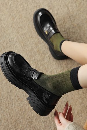 Thick-Soled Handcrafted Sheepskin Lazy Loafers for Women - College Style Leather Flats, Non-Luxury Parisian Design