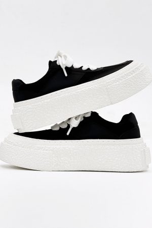 Thick-Soled Height-Increasing Canvas Shoes for Men - Trendy Breathable Mesh Platform Sneakers, Retro Sports Board Shoes