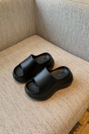 Thick-Soled One-Strap Sandals for Women - Summer 2025 Versatile Height-Increasing Slippers for Petite Figures, Non-Slip Design