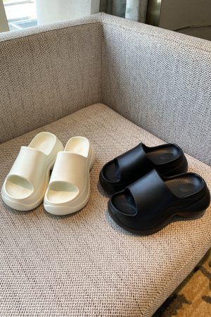 Thick-Soled One-Strap Sandals for Women - Summer 2025 Versatile Height-Increasing Slippers for Petite Figures, Non-Slip Design