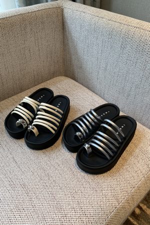 Thick-Soled Open-Toe Platform Sandals for Women - Summer 2025 Casual One-Strap Height-Increasing Slippers