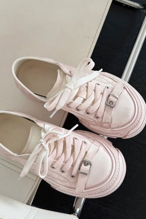 Thick-Soled Sheepskin Lace-Up Vintage White Sneakers for Women - Versatile Sports Casual Shoes, Trendy 90s Style