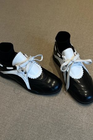 Thick-Soled Sporty Mary Jane Shoes for Women - Color-Blocked Retro Lace-Up Casual Footwear, Round-Toe Comfort