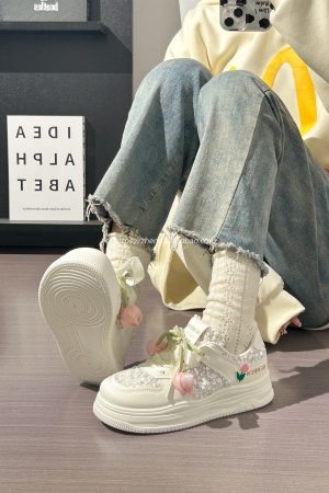 Thick-Soled Tulip Flower Design Women's Shoes, Breathable Summer Sports Footwear, Versatile Little White Sneakers