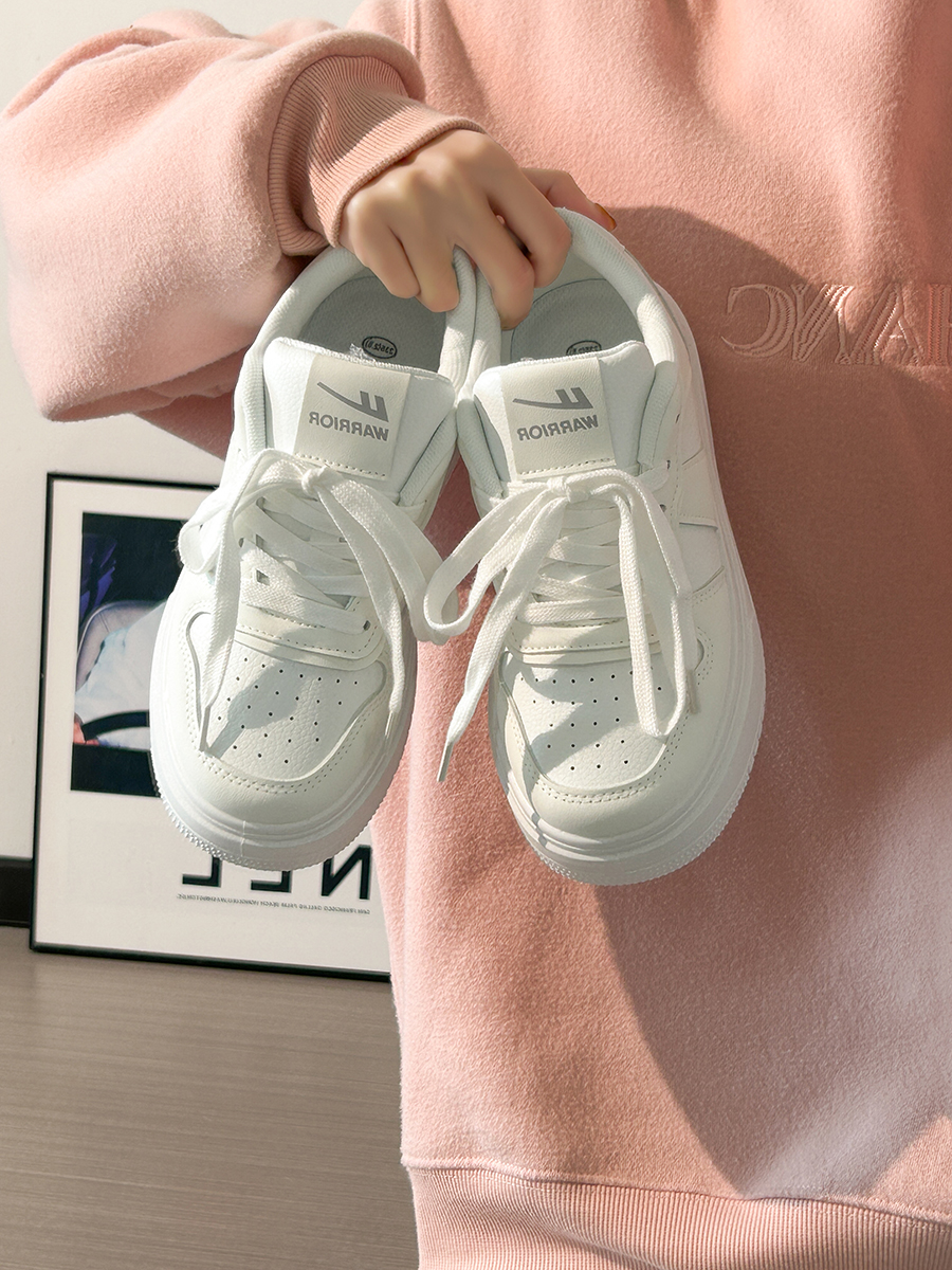 Thick-Soled White Bread Loaf Shoes for Women - Breathable, Versatile Spring/Summer Style, Height-Increasing Platform Sneakers Thick-Soled White Bread Loaf Shoes for Women - Breathable, Versatile Spring/Summer Style, Height-Increasing Platform Sneakers