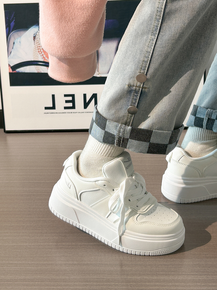 Thick-Soled White Bread Loaf Shoes for Women - Breathable, Versatile Spring/Summer Style, Height-Increasing Platform Sneakers Thick-Soled White Bread Loaf Shoes for Women - Breathable, Versatile Spring/Summer Style, Height-Increasing Platform Sneakers