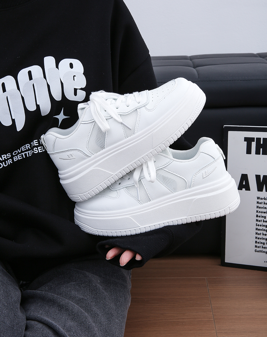 Thick-Soled White Bread Loaf Shoes for Women - Breathable, Versatile Spring/Summer Style, Height-Increasing Platform Sneakers Thick-Soled White Bread Loaf Shoes for Women - Breathable, Versatile Spring/Summer Style, Height-Increasing Platform Sneakers