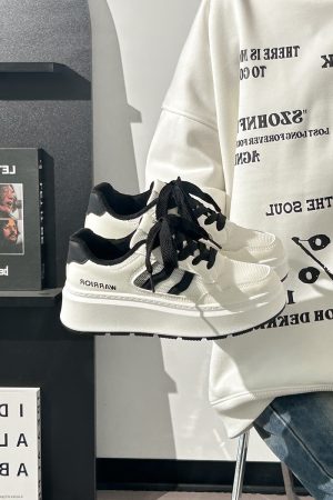 Thick-Soled White Sneakers for Women, 2025 Summer Minimalist Design, Trendy Big-Toe Breathable Shoes